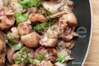 Rognons de veau flambs au Cognac, aux champignons et  la crme